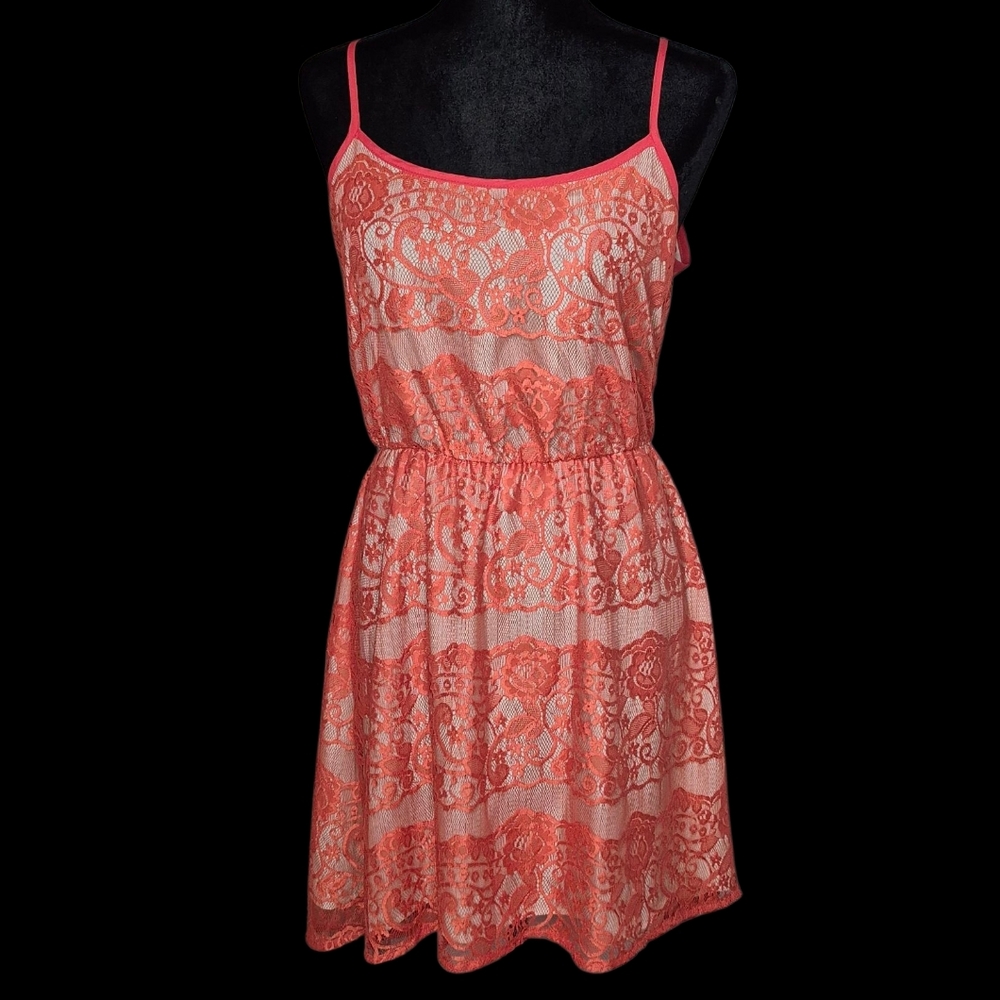 Collective Concepts Women's Coral Lace Overlay High-Low Dress. Size Medium